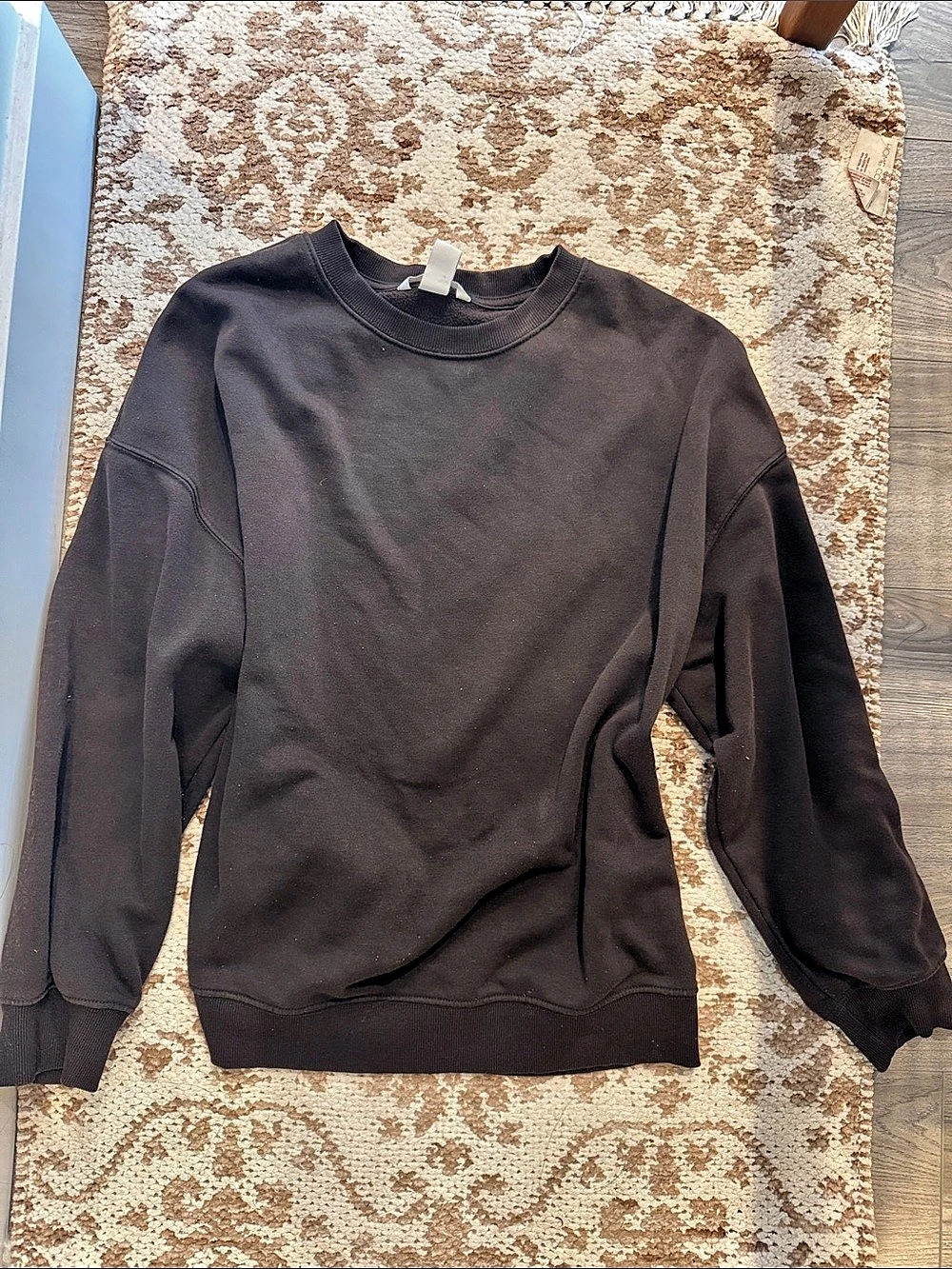 H&M Crewneck Sweatshirt in Black Size XL